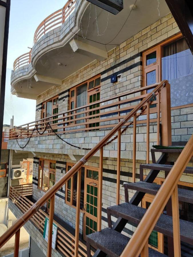 Mathan View Homestay - 3Min Drive To Kullu-Manali Airport Shamshi Exterior foto